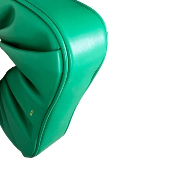 NWT JW PEI Gabbi Ruched Vegan Shoulder Bag in Grass Green - Picture 6 of 12